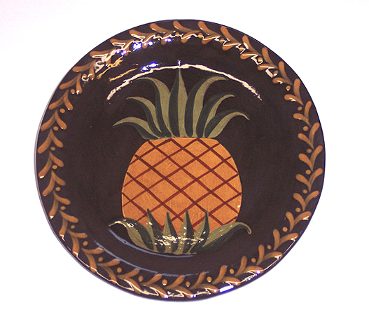 Round Plate with Pineapple